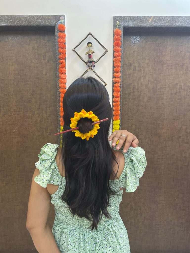 Sunflower Juda Bun Stick